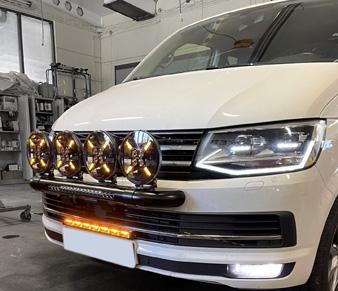 Ledson Phoenix+ 20" LED Light Bar Fitted Amber On